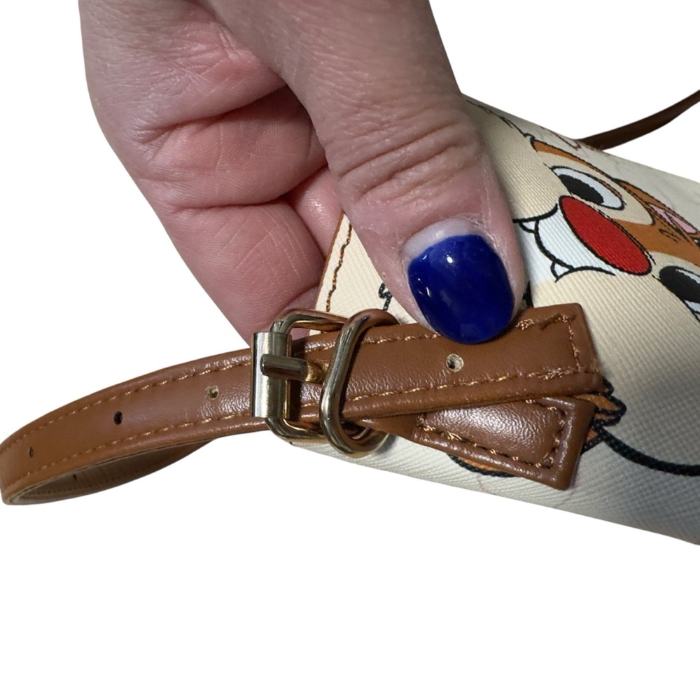 Chip 'n' Dale Cream Crossbody Phone Bag - Picture 7 of 12